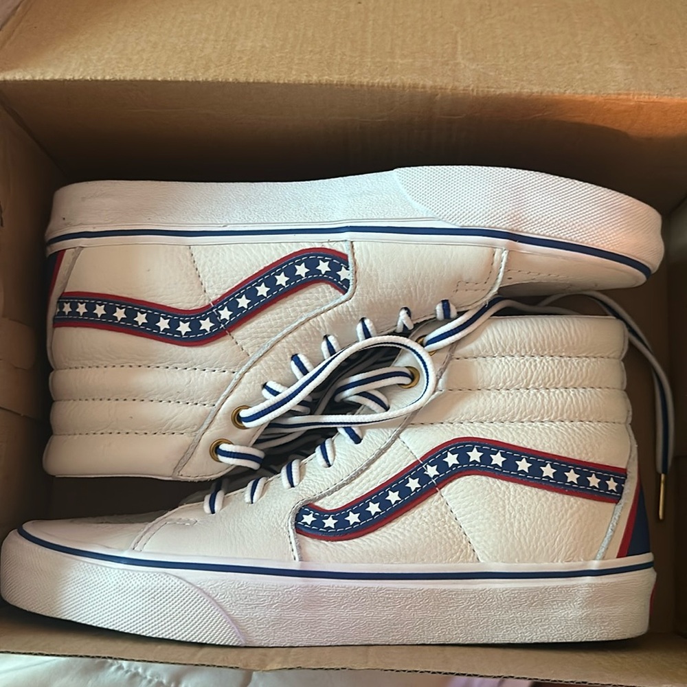 special edition 4th of july themed vans